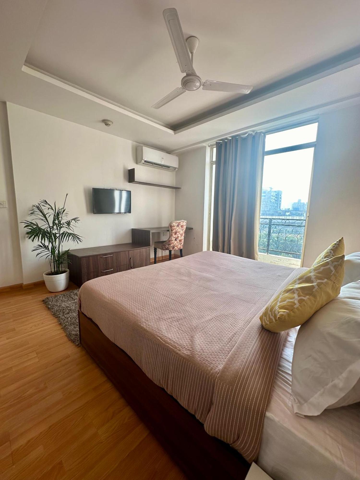 Flamingo Hotel Sector 67 I Studio Rooms I Gurgaon Dış mekan fotoğraf