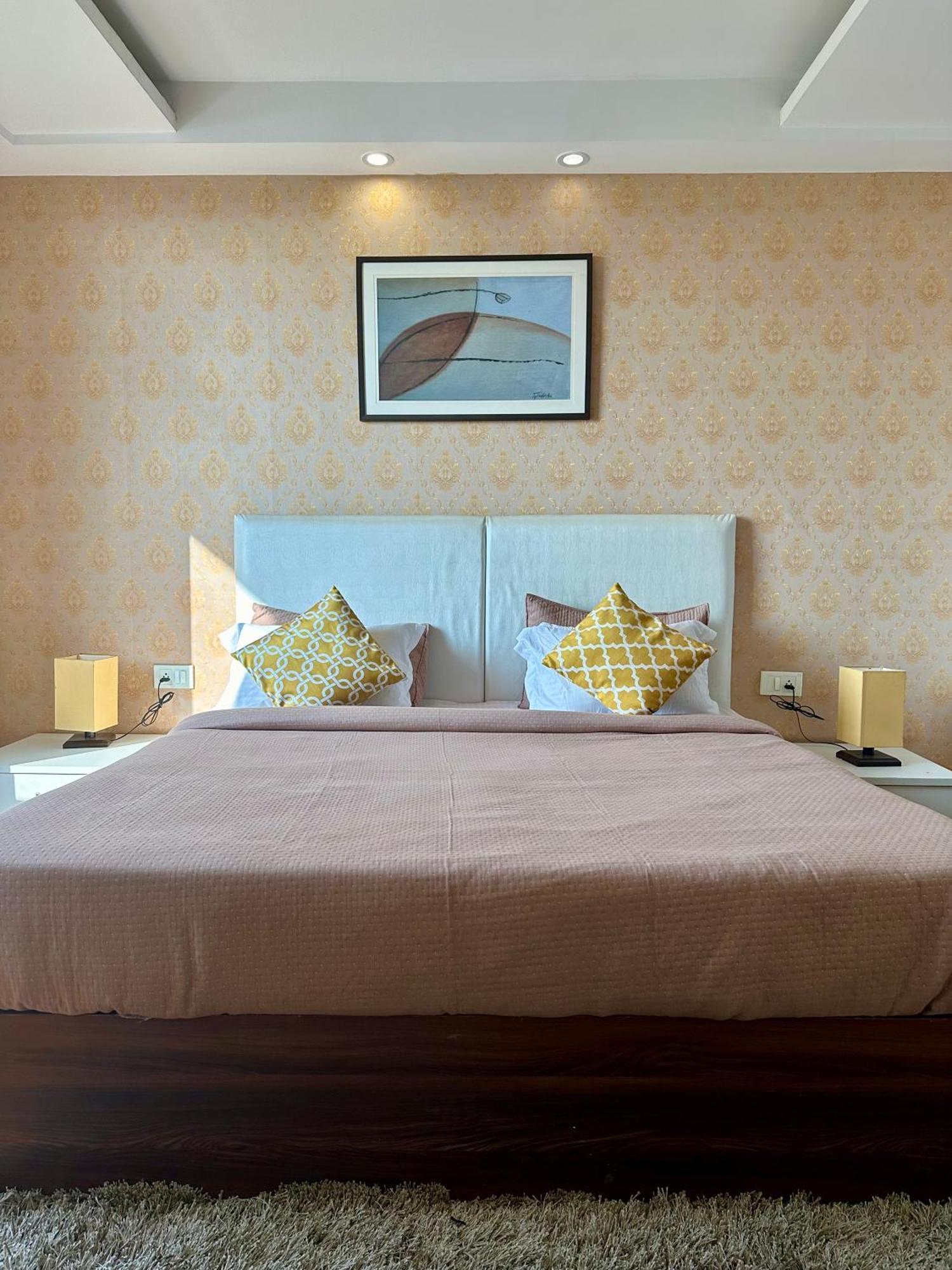Flamingo Hotel Sector 67 I Studio Rooms I Gurgaon Dış mekan fotoğraf